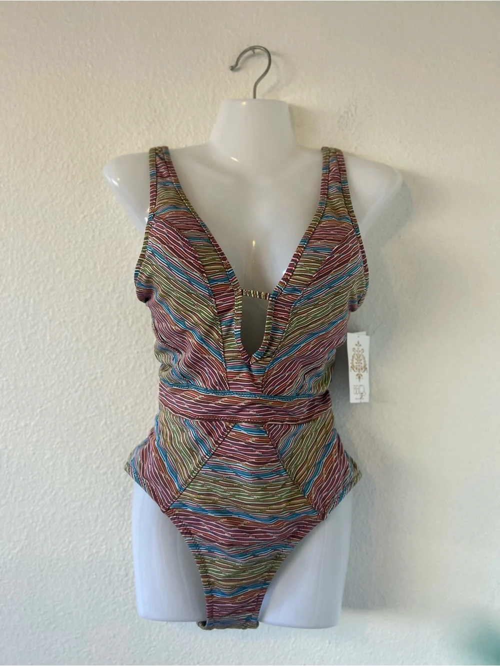 Becca Free Spirit Plunge One Piece Swimsuit Size S